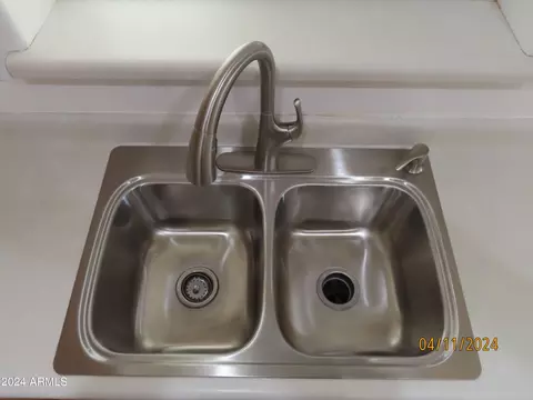 Kitchen - 8001 E Osage Ave, Mesa, AZ 85212 photo 7 of 11