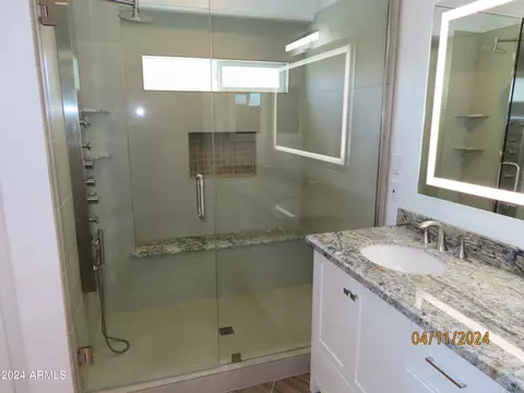 Bath - 8001 E Osage Ave, Mesa, AZ 85212 photo 5 of 16