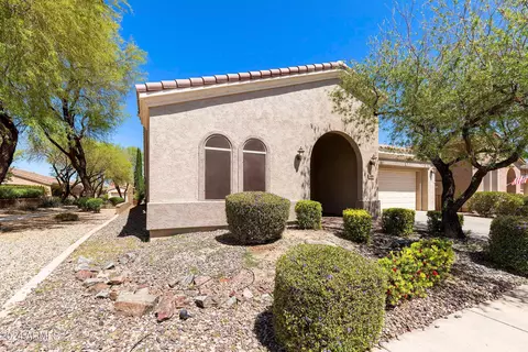 Exterior - 4496 E Rakestraw Ln, Gilbert, AZ 85298 photo 2 of 10