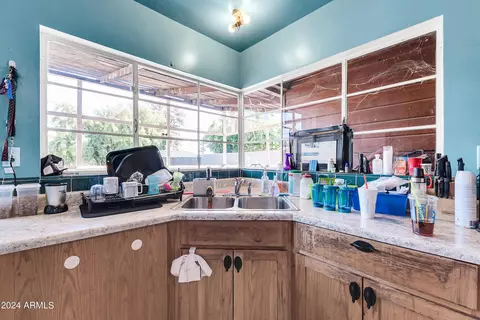 Kitchen - 1907 E Montebello Ave, Phoenix, AZ 85016 photo 1 of 6