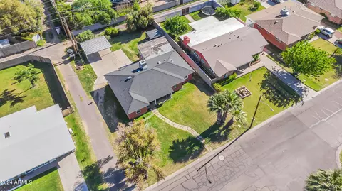 Exterior - 1907 E Montebello Ave, Phoenix, AZ 85016 photo 12 of 13
