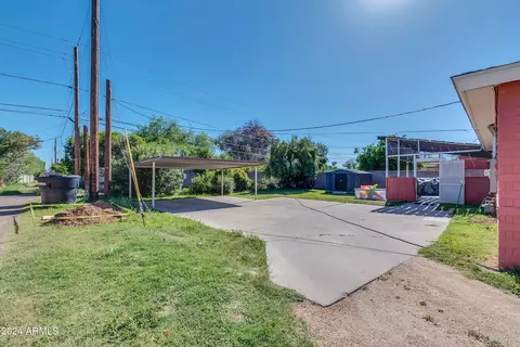 View/Area - 1907 E Montebello Ave, Phoenix, AZ 85016 photo 6 of 10