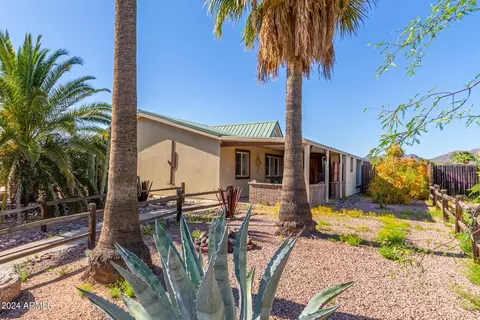 2828 W Gregory St, Apache Junction, AZ 85120