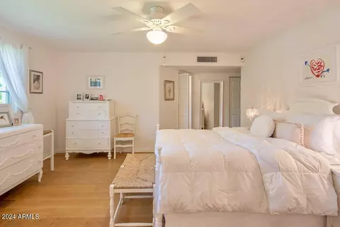 4841 E Calle Redonda --, Phoenix, AZ 85018 photo 12