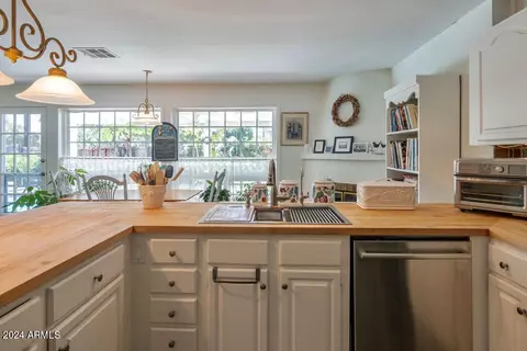 4841 E Calle Redonda --, Phoenix, AZ 85018 photo 8