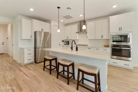 Kitchen - 1553 E Blue Spruce Ln, Gilbert, AZ 85298 photo 1 of 11