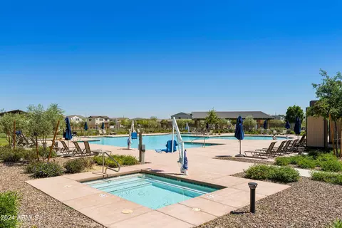 Exterior - 1553 E Blue Spruce Ln, Gilbert, AZ 85298 photo 11 of 11