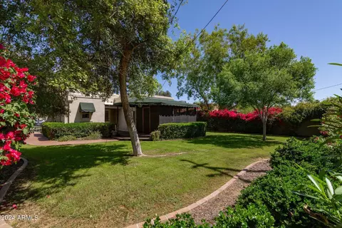 Exterior - 23 E Hoover Ave, Phoenix, AZ 85004 photo 6 of 9