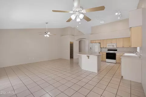 Kitchen - 7263 E Jasmine St, Mesa, AZ 85207 photo 9 of 9