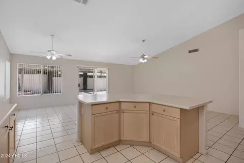 Kitchen - 7263 E Jasmine St, Mesa, AZ 85207 photo 6 of 9