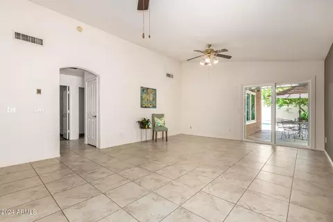 1296 S Cholla St, Gilbert, AZ 85233 photo 6
