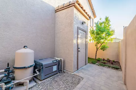 Exterior - 7143 S View Ln, Gilbert, AZ 85298 photo 10 of 39