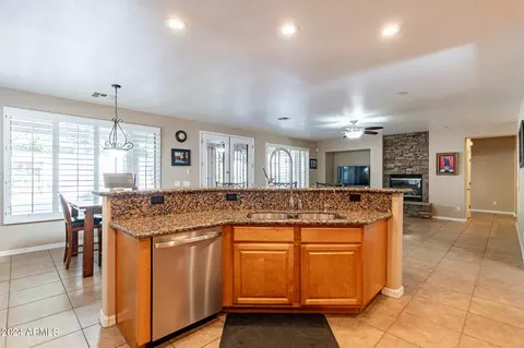 Kitchen - 7143 S View Ln, Gilbert, AZ 85298 photo 5 of 5