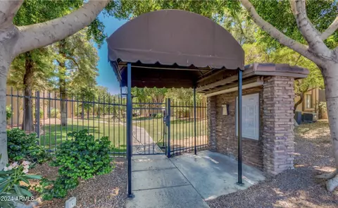 Exterior - 3825 E Camelback Rd #124, Phoenix, AZ 85018 photo 9 of 9
