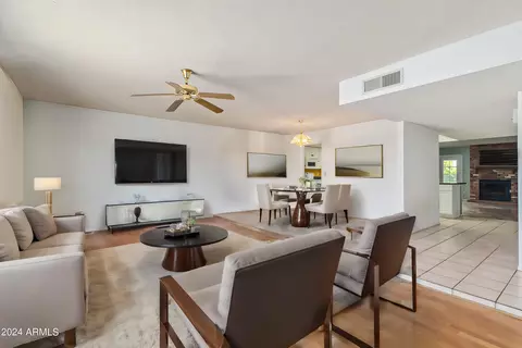 4115 E Ahwatukee Dr, Phoenix, AZ 85044 photo 2