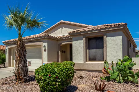 Exterior - 4062 E Jude Ln, Gilbert, AZ 85298 photo 5 of 20