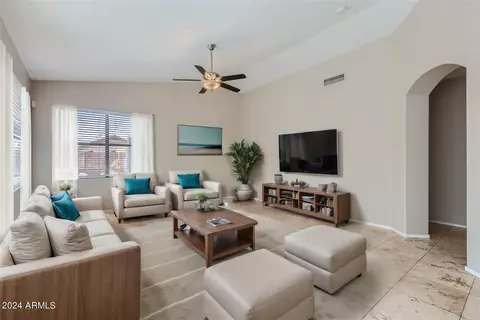 Living - 4721 E Jaeger Rd, Phoenix, AZ 85050 photo 3 of 5