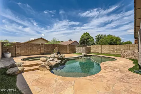 Exterior - 4721 E Jaeger Rd, Phoenix, AZ 85050 photo 5 of 7