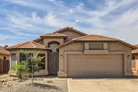 Exterior - 4721 E Jaeger Rd, Phoenix, AZ 85050 photo 2 of 7