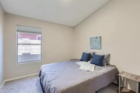 Bedroom - 4721 E Jaeger Rd, Phoenix, AZ 85050 photo 4 of 4
