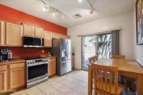 945 E Redondo Dr, Gilbert, AZ 85296 photo 4