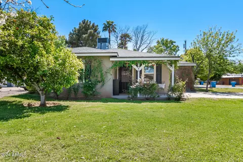 Exterior - 1301 E Highland Ave, Phoenix, AZ 85014 photo 2 of 13