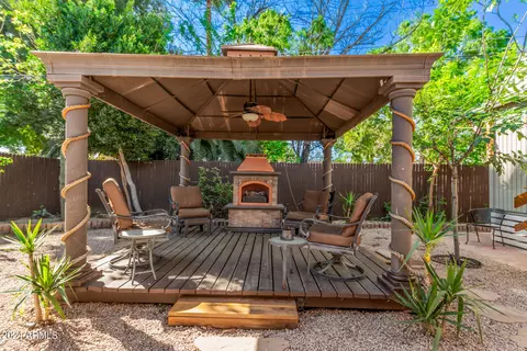 Exterior - 1301 E Highland Ave, Phoenix, AZ 85014 photo 8 of 13