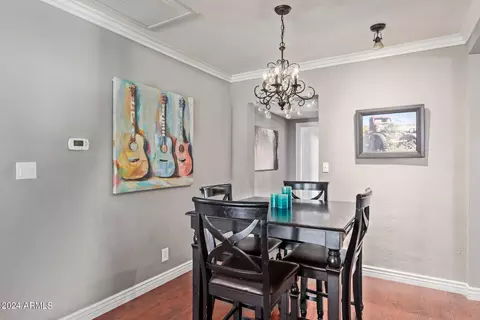 Dining - 1301 E Highland Ave, Phoenix, AZ 85014 photo 2 of 3