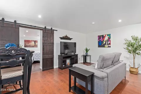 Living - 1301 E Highland Ave, Phoenix, AZ 85014 photo 4 of 4