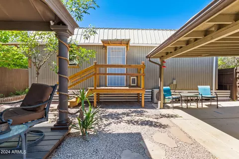 Exterior - 1301 E Highland Ave, Phoenix, AZ 85014 photo 12 of 13