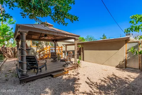 Exterior - 1301 E Highland Ave, Phoenix, AZ 85014 photo 10 of 13