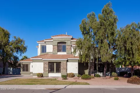 944 Elmwood Pl, Chandler, AZ 85249