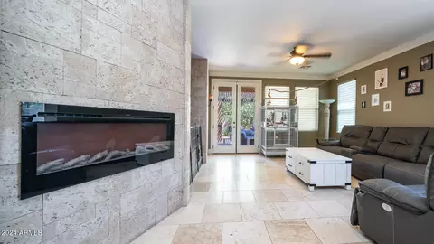 Bath - 914 E Doral Ct, Gilbert, AZ 85297 photo 1 of 4