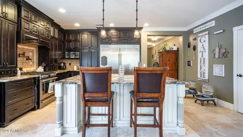Kitchen - 914 E Doral Ct, Gilbert, AZ 85297 photo 2 of 7