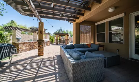 Exterior - 914 E Doral Ct, Gilbert, AZ 85297 photo 8 of 17