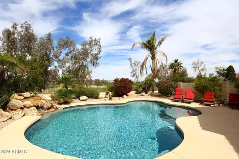 Exterior - 2508 E Fremont Rd, Phoenix, AZ 85042 photo 10 of 13