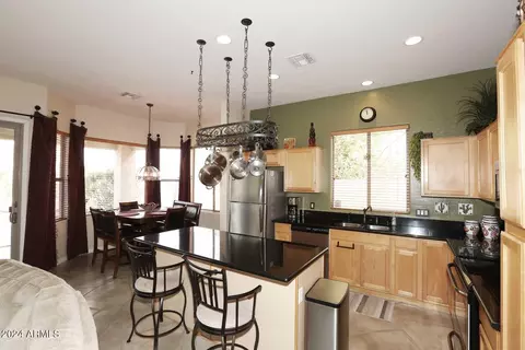 Kitchen - 2508 E Fremont Rd, Phoenix, AZ 85042 photo 1 of 4