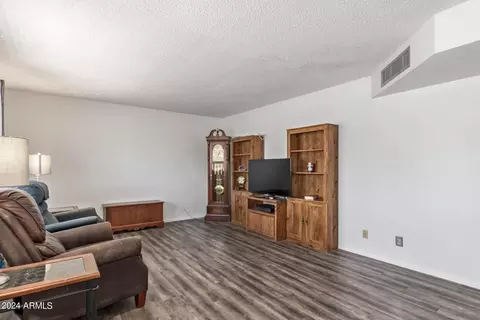Living - 1964 E Concorda Dr, Tempe, AZ 85282 photo 2 of 3