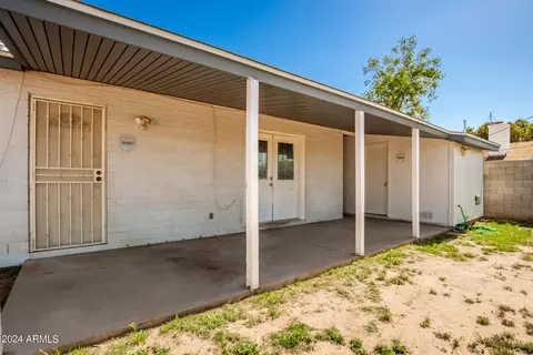 Exterior - 1964 E Concorda Dr, Tempe, AZ 85282 photo 8 of 10