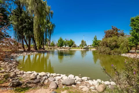 View/Area - 1964 E Concorda Dr, Tempe, AZ 85282 photo 1 of 5
