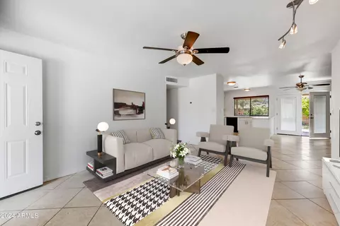 4127 E Windrose Dr, Phoenix, AZ 85032 photo 3