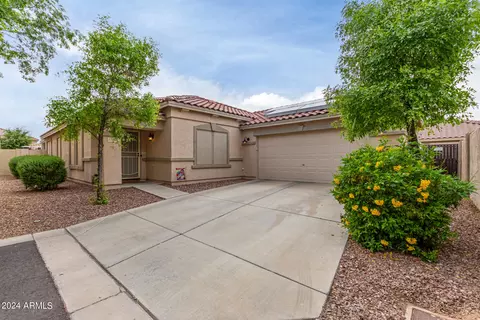 17043 W Central St, Surprise, AZ 85388