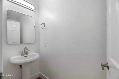 Bath - 5938 E Nance St, Mesa, AZ 85215 photo 1 of 5