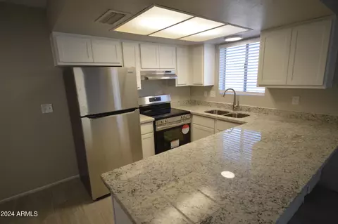 1426 E Mountain View Rd, Phoenix, AZ 85020 photo 11