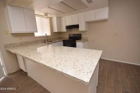 1426 E Mountain View Rd, Phoenix, AZ 85020 photo 2