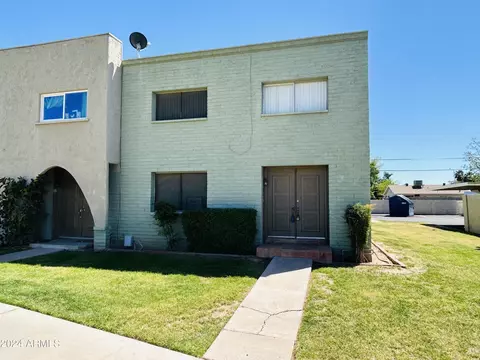 225 N Standage St #117, Mesa, AZ 85201