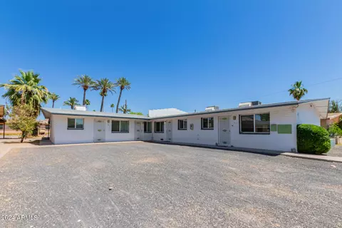 2013 N 49th St, Phoenix, AZ 85008