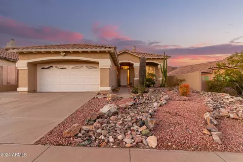 2320 E Silverwood Dr, Phoenix, AZ 85048