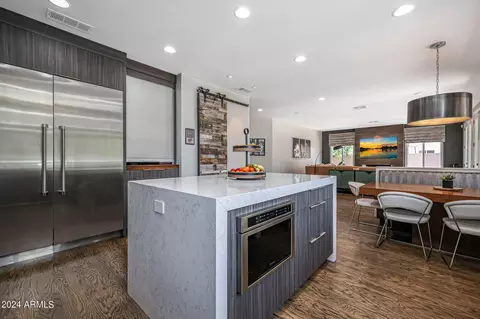 Kitchen - 2139 E Sierra Madre Ave, Gilbert, AZ 85296 photo 5 of 8