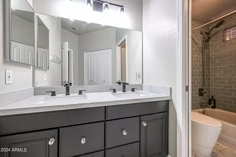 Bath - 2139 E Sierra Madre Ave, Gilbert, AZ 85296 photo 8 of 14
